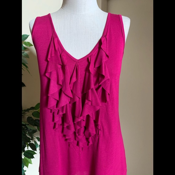 Beautiful fuchsia color top - Picture 8 of 8